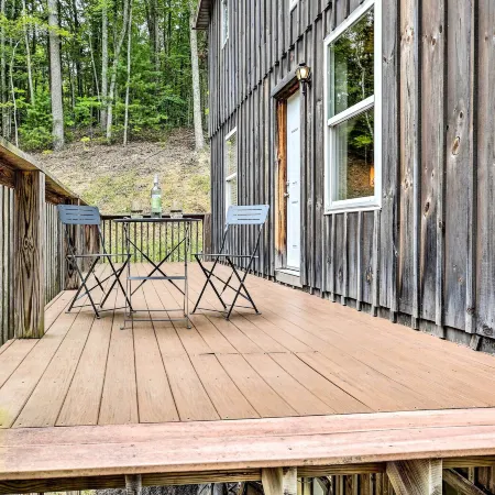 Hike & Zip-Line: Red River Gorge Cabin w/ Hot Tub!