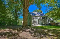 Charlemont Retreat on Chickley River w/ EV Charger - parking