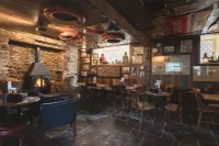 Chainlocker Hotels in Penryn
