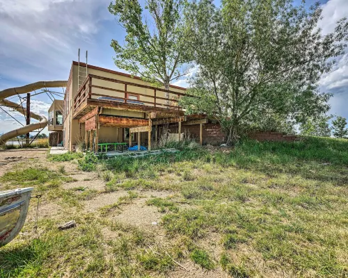 Lakefront Country Home w/ Waterslide & Trampoline! Hotels in Wheatland