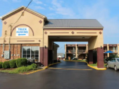 Bluegrass Inn Hotels in Frankfort