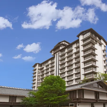 Hamanoyu Отели рядом с достопримечательностью «Onsenji Temple»