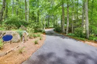 Luxe Trillium Home w/ Fire Pit, 5 Mi to Cashiers - WiFi