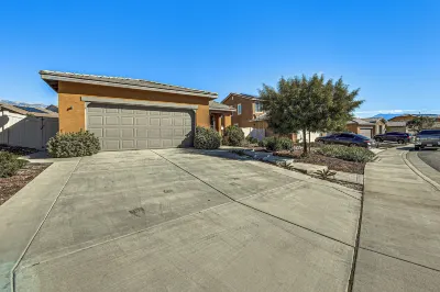 Luxe Beaumont Home w/ Private Pool!