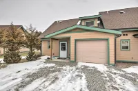 Inviting Townhome: 30 Mi to Yellowstone NP!