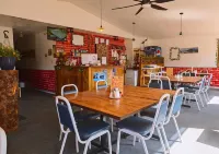 Cozy Corner Motel & Restaurant - breakfast