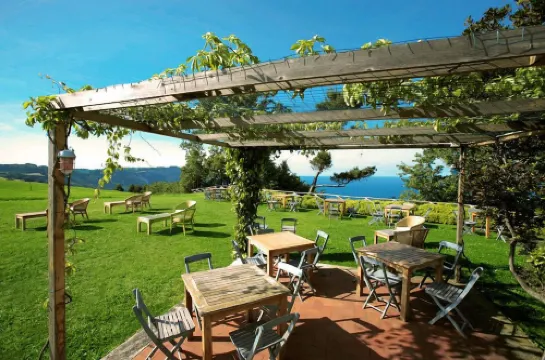 ホテル エミリア