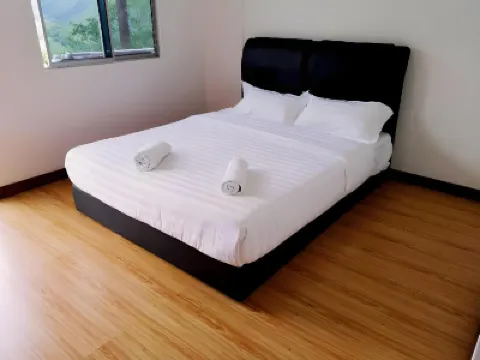 Blue Mountain Lodge Kundasang Hotels near Ladang Tenusu Desa Cattle