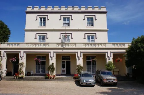 Grange Lodge Hotel Hôtels à : Castel