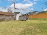 4 Mi to Universities: Quaint Parkville Apartment! Hotels in Parkville