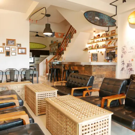 Wave Backpackers - Hostel
