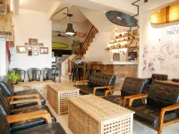 Wave Backpackers - Hostel