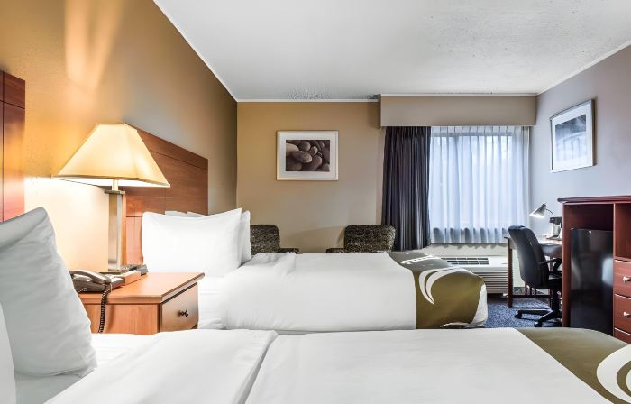 Quality Inn Austintown-Youngstown West