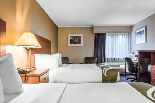 Quality Inn Austintown-Youngstown West