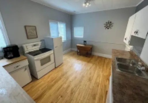 Charming heritage house 2-bedroom home in the heart of downtown.