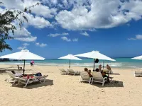 Bali Hotel Adults Only Isla Verde, a Trademark by Wyndham - Beach