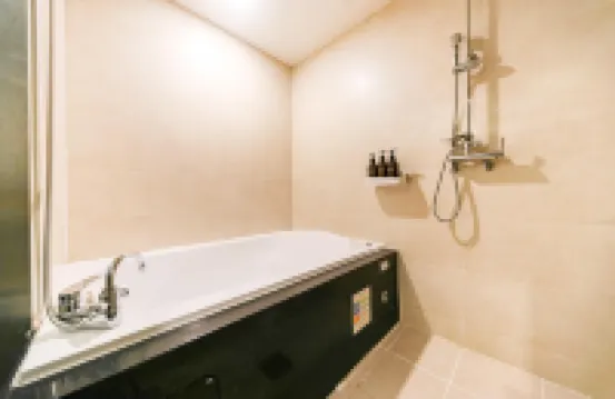 Changwon Myeongseo-Dong Hotel Bucks