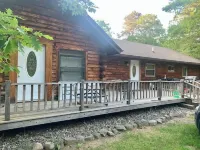 4 Br Cabin Sleeps 11, in Natl Forest, on ATV/Snowmobile trail