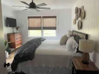 Relax, unwind in beautiful coastal cottage near exquisite Cape Hatteras Seashore
