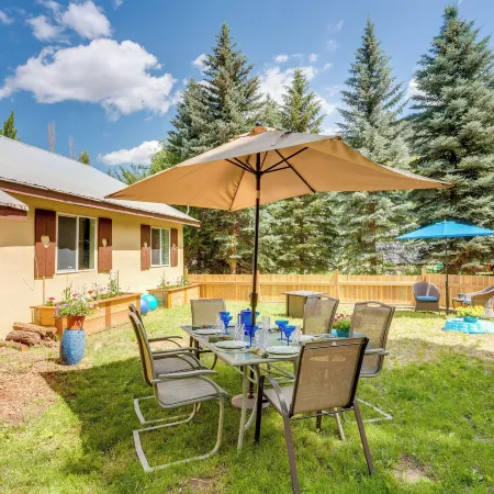 Hike On-site: Mountain-view Hideaway in Durango