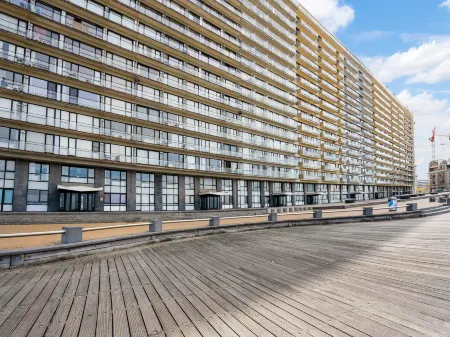 Apartment in Ostend Near North Sea