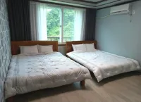 Inje Bracken Shelter Pension