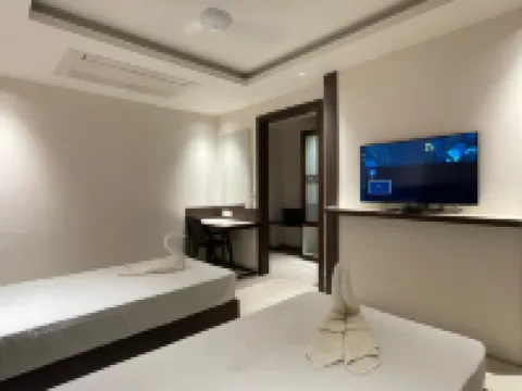 S V Grand
