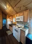 Cozy pet friendly 2-bedroom cabin in Steinhatchee, FL