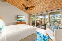 Charming Bungalow with Ocean View Lanai - Picturesque Island Retreat