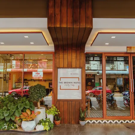 The Brown Hotel Отели рядом с достопримечательностью «Перекресток с кроманьонцем»