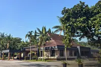 The Tavia Riverside Hotels in Megamendung