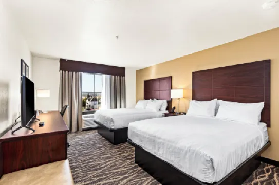 Cobblestone Hotel & Suites - Superior Duluth