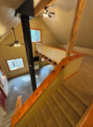 The Cozy Acorn Cascade Lake Retreat