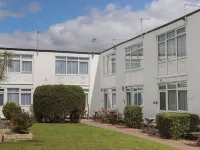 Dolphin Chalet Hotel di Dawlish