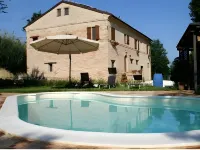 Casa il Girasole Con Piscina Nelle Marche