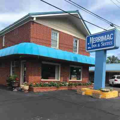 Merrimac Inn & Suites Hotel Exterior