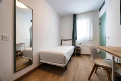 Hotel Fragata Hotel in zona Open Sports Cafè