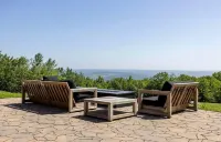 The Summit House - Private Upstate Estate with Unmatched Mountain Views