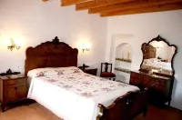 Ca'n Ferru.Old house renovated in Biniaraix overlooking the valley