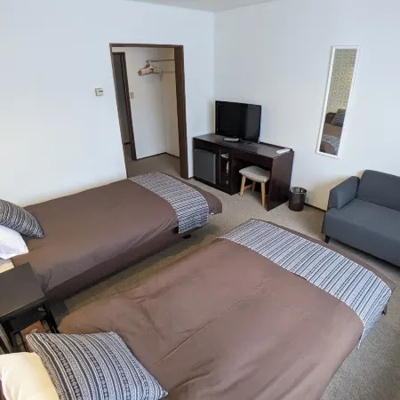 White Tree Lodge Madarao Tangram