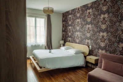 Logis -Hotel & Restaurant de la Place Các khách sạn gần Union Sportive Aunay Sur Odon
