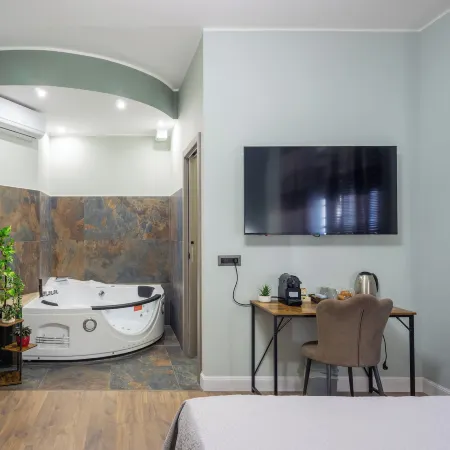 Aurelia Garden Suite Отели рядом с достопримечательностью «Вилла Карпенья»