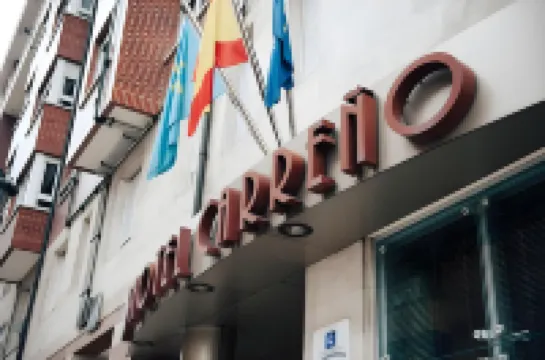 ホテル カレーニョ のホテル