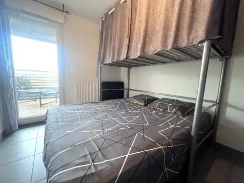 Beautiful apartment with terrace on the seafront