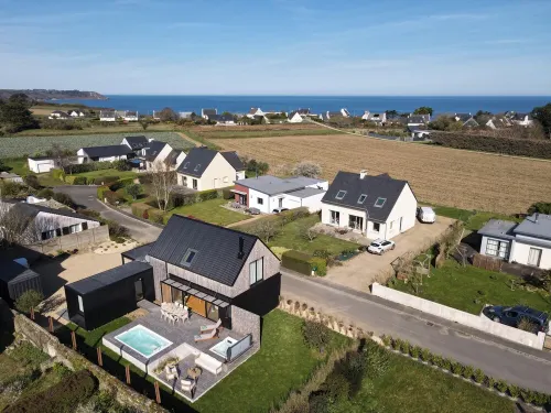 Loki Home - Jacuzzi & Spa فنادق في Locquirec