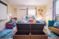 Hidden Gem in Cutler Bay-Cozy 1BR Retreat Near It All w/Fast Wi-Fi & Parking!