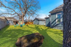 "KOZY KOTTAGE" Near Downtown! 2025 Remodel, Sleeps 8 Comfortably, Games & More!