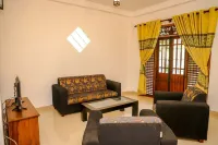 Yuli Nandas Villa - Where you feel home miles away Hotel a Polgasowita