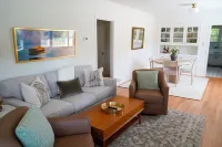 Cozy Craftsman Cottage in Calistoga