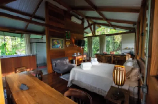 Chalé da Montanha, Vista Incrível da Montanha e Cachoeira no Mesmo Terreno